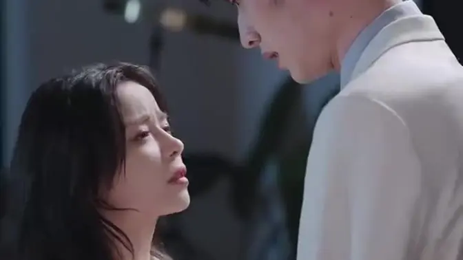 重生后她转身投入死对头怀抱 第21-40集